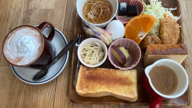 ノアールのミニデザート付きモーニング